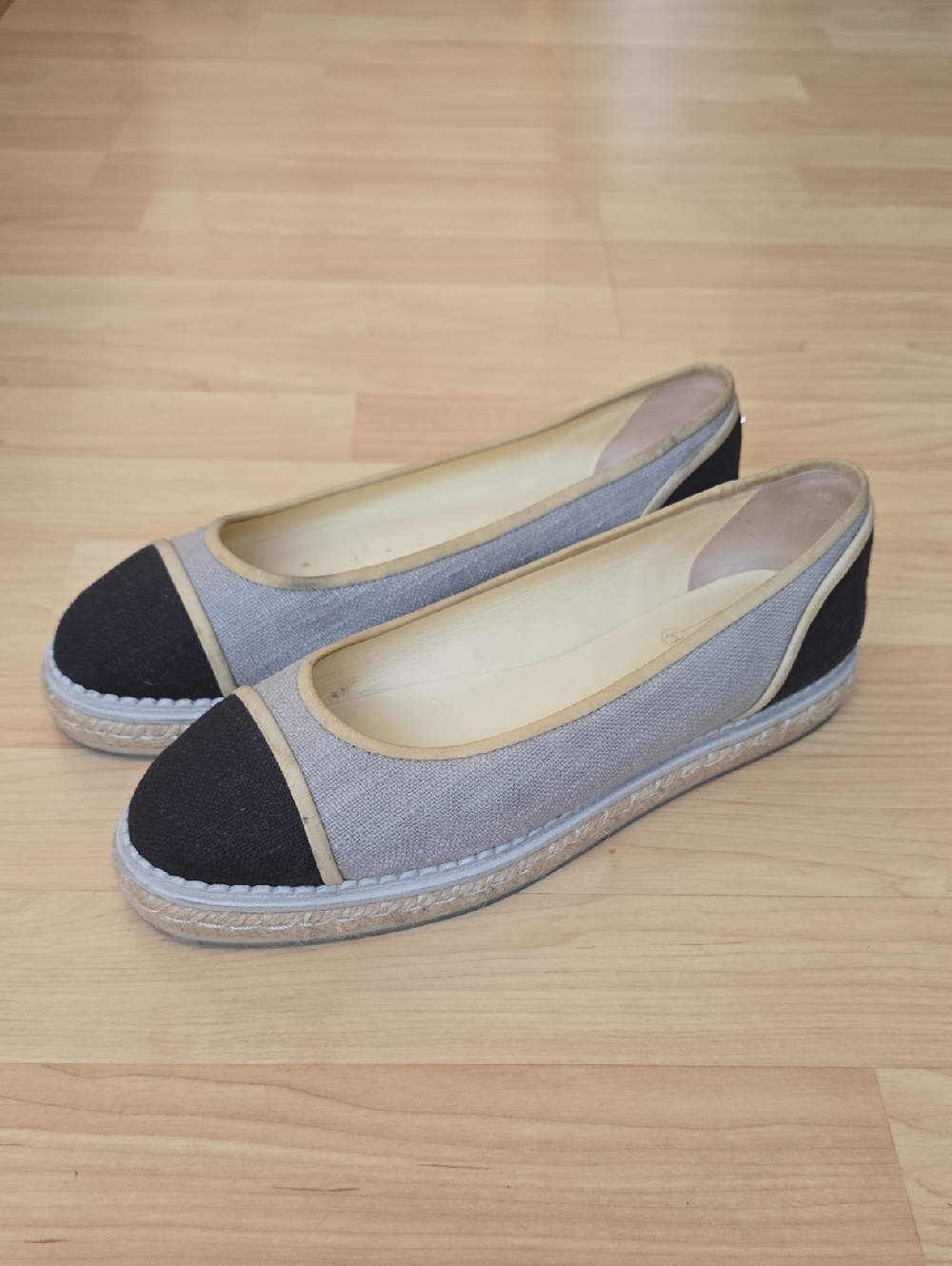 CHANEL Gray & Black Two-Tone Espadrille Slip On Flats Size 40